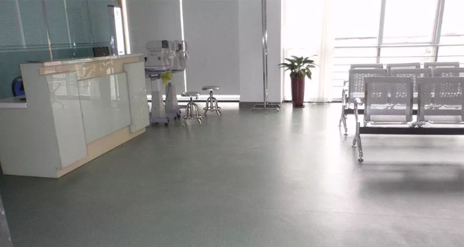 PVC全同質透心地板和半同質透心地板有什么不同？