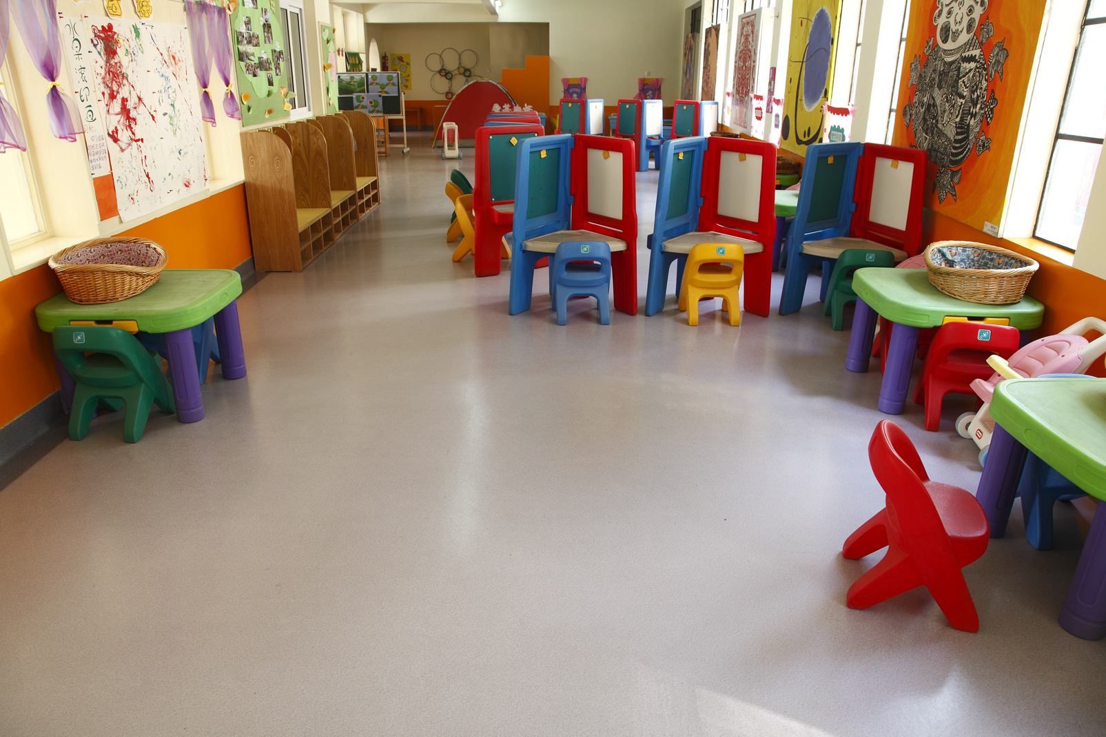 幼兒園PVC地板深受幼教系統喜歡的原因【騰方PVC地板】